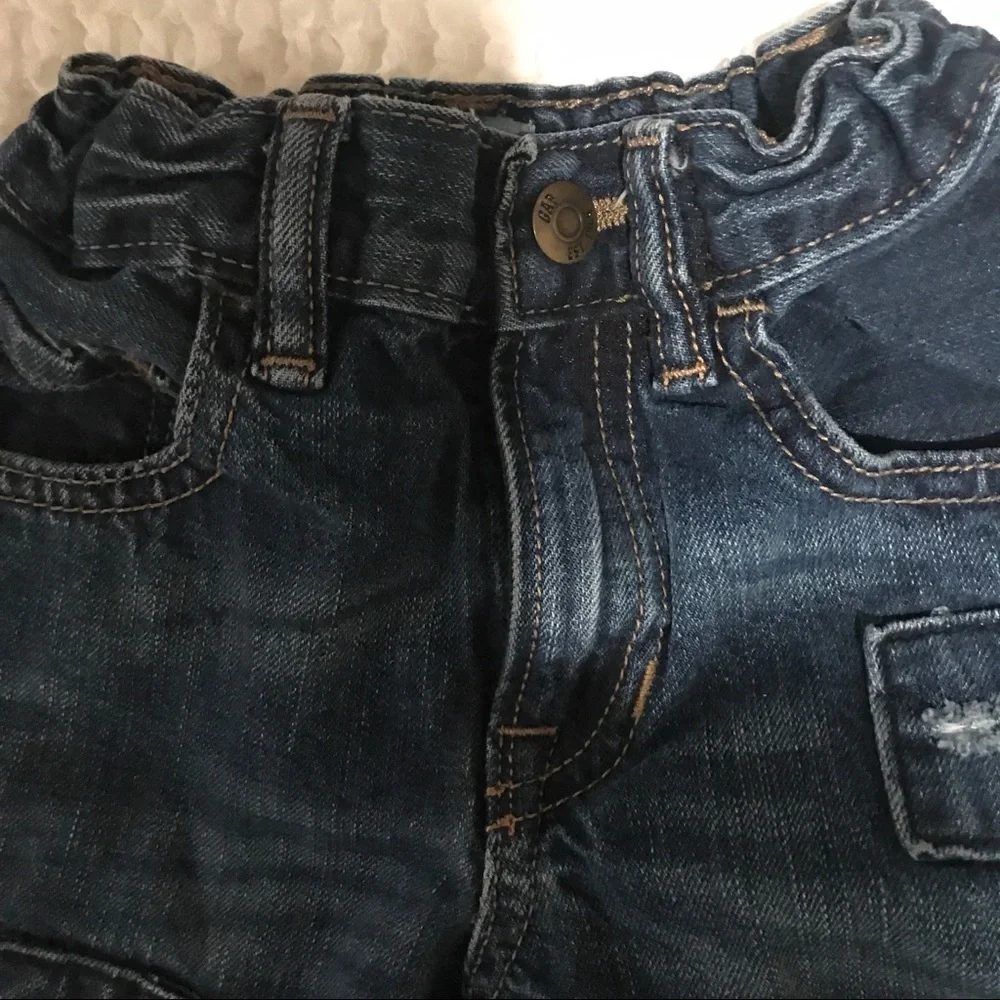 🎈Baby Gap Distressed Jeans 👖